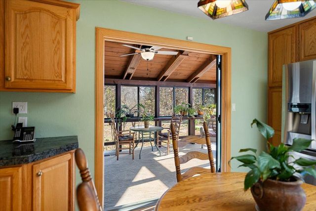 5454 Crestline Dr, Foresthill, CA 95631