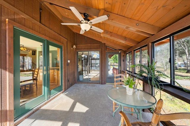 5454 Crestline Dr, Foresthill, CA 95631