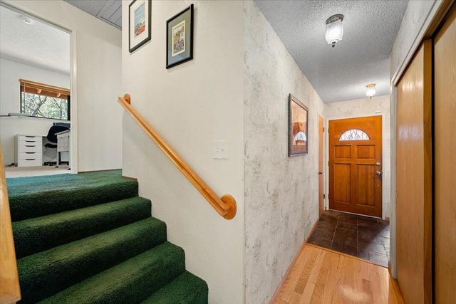 5454 Crestline Dr, Foresthill, CA 95631