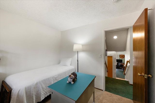 5454 Crestline Dr, Foresthill, CA 95631