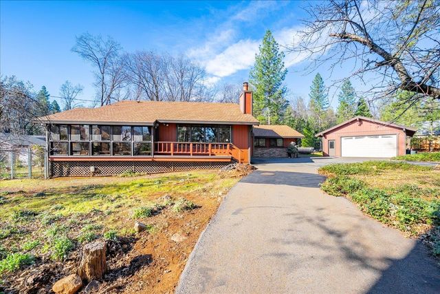 5454 Crestline Dr, Foresthill, CA 95631