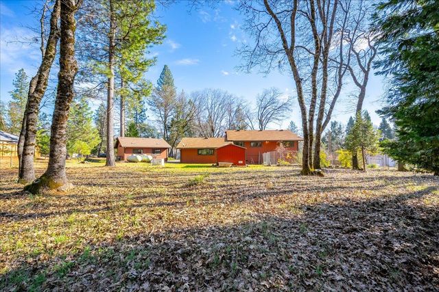 5454 Crestline Dr, Foresthill, CA 95631