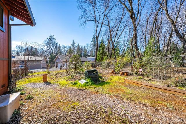 5454 Crestline Dr, Foresthill, CA 95631