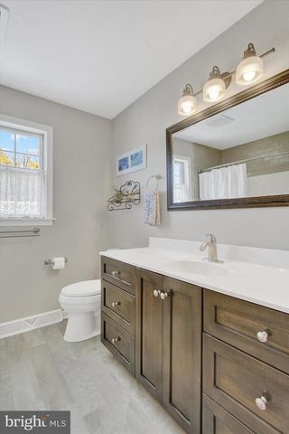 2474 MEETINGHOUSE RD, Spring Grove, PA 17362