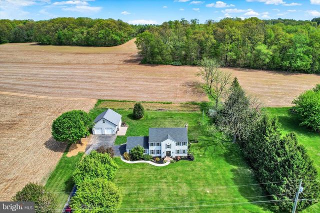 2474 MEETINGHOUSE RD, Spring Grove, PA 17362