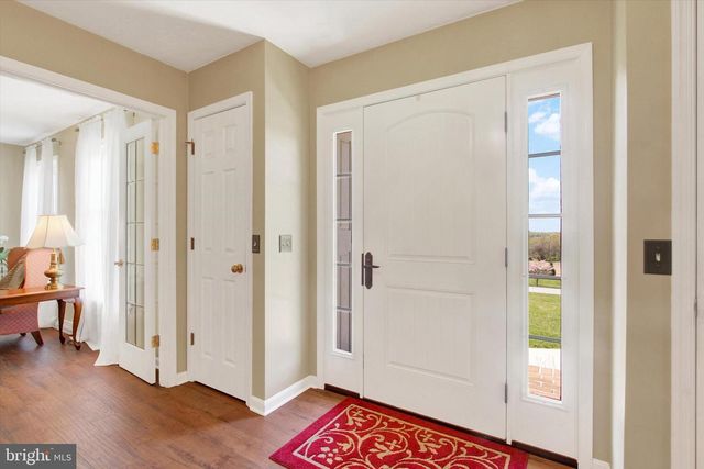2474 MEETINGHOUSE RD, Spring Grove, PA 17362