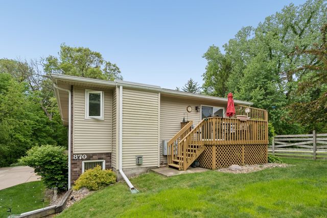 870 47th Avenue 2, East Moline, IL 61244