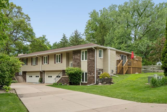 870 47th Avenue 2, East Moline, IL 61244