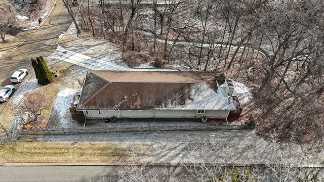 870 47th Avenue 2, East Moline, IL 61244