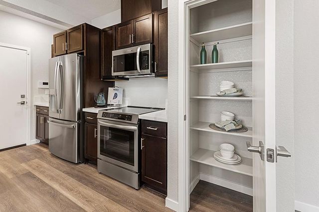 2019 Odin Walk, Sacramento, CA 95835