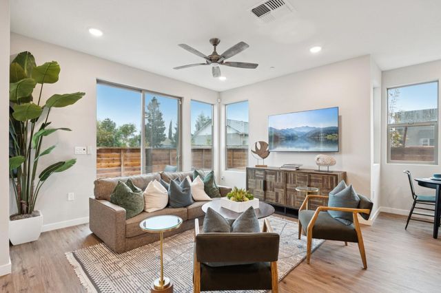 2019 Odin Walk, Sacramento, CA 95835