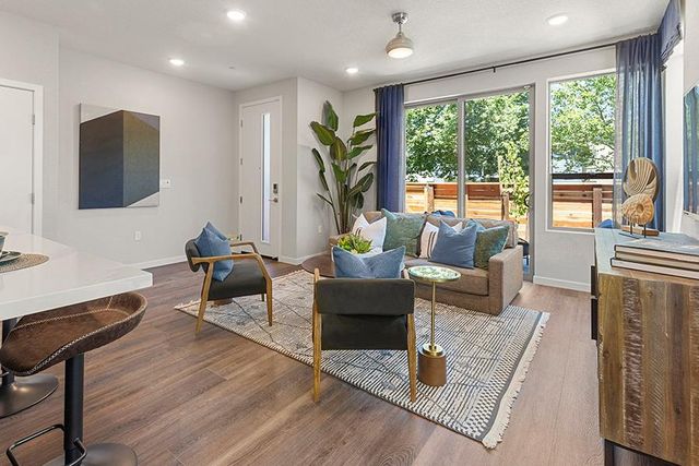 2019 Odin Walk, Sacramento, CA 95835