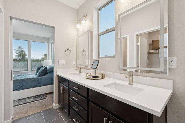 2019 Odin Walk, Sacramento, CA 95835