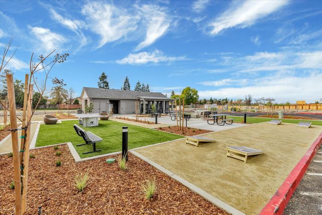 2019 Odin Walk, Sacramento, CA 95835