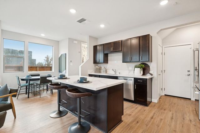 2019 Odin Walk, Sacramento, CA 95835