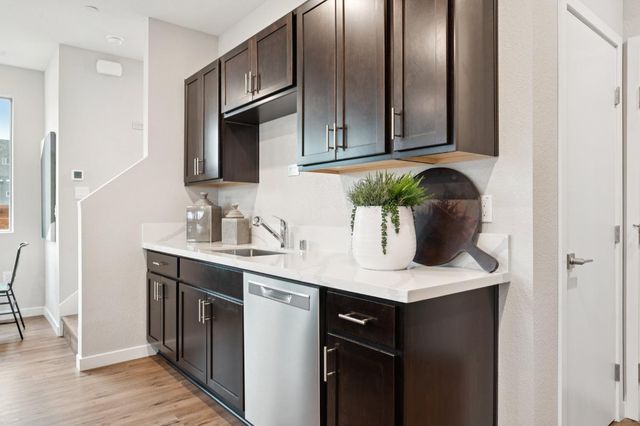 2019 Odin Walk, Sacramento, CA 95835