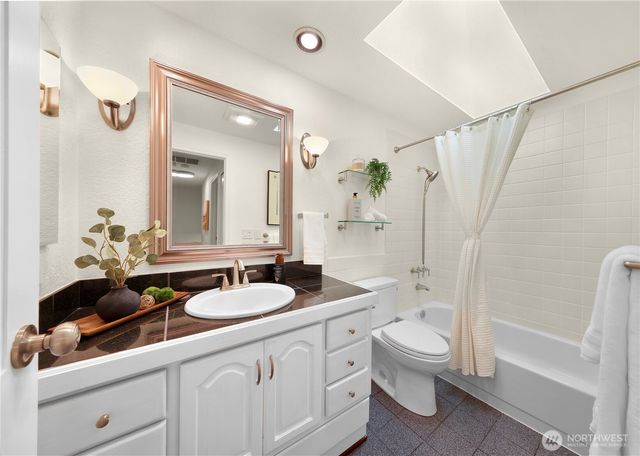 22721 NE 12th Place, Sammamish, WA 98074