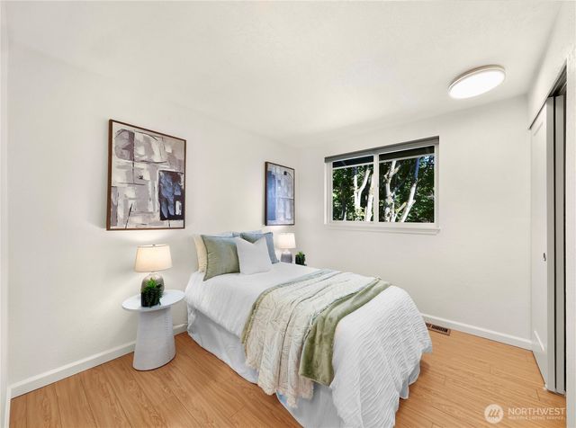 22721 NE 12th Place, Sammamish, WA 98074