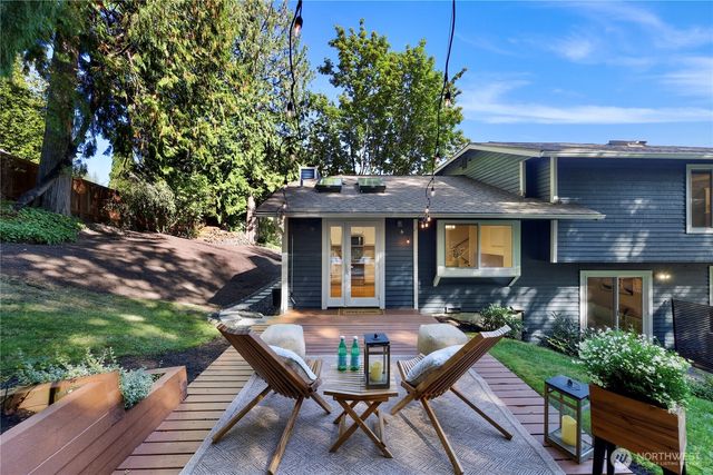 22721 NE 12th Place, Sammamish, WA 98074