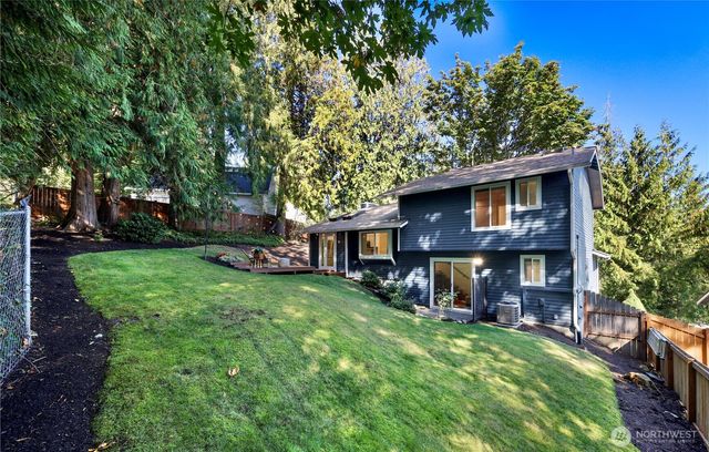 22721 NE 12th Place, Sammamish, WA 98074