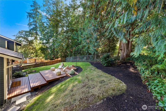 22721 NE 12th Place, Sammamish, WA 98074