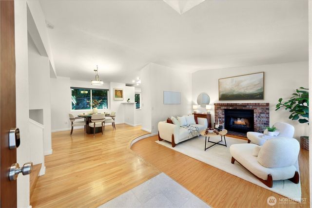 22721 NE 12th Place, Sammamish, WA 98074