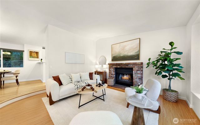 22721 NE 12th Place, Sammamish, WA 98074