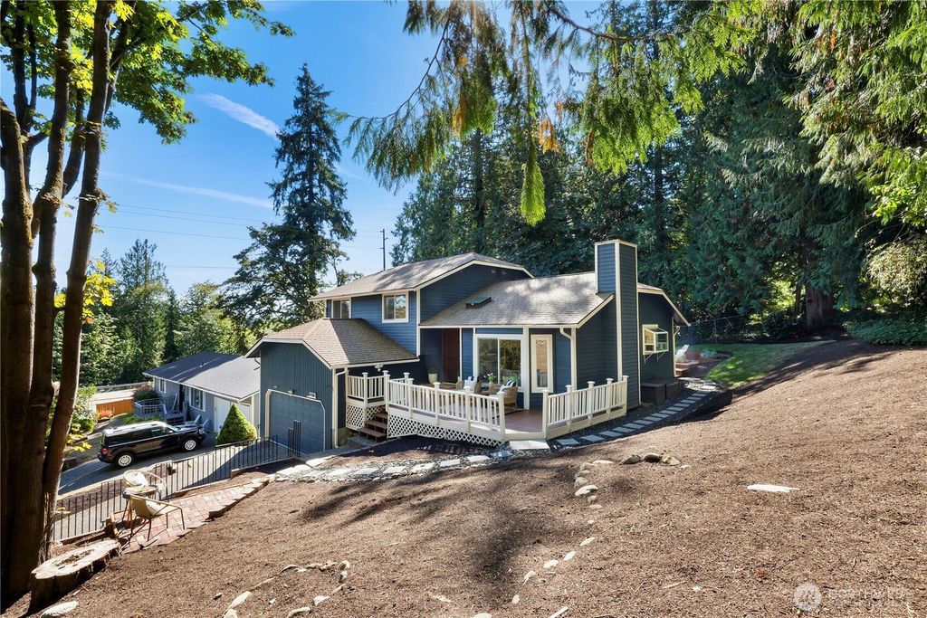 22721 NE 12th Place, Sammamish, WA 98074
