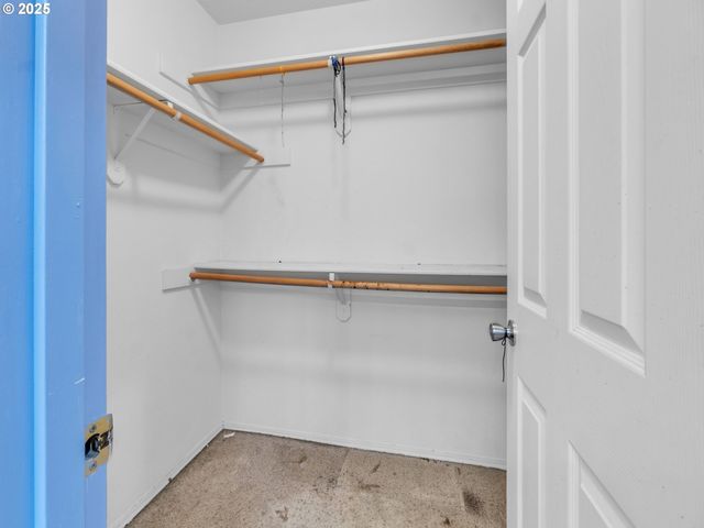 58782 EVERGREEN Loop, St Helens, OR 97051