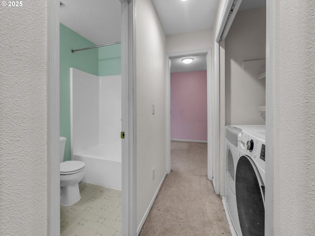 58782 EVERGREEN Loop, St Helens, OR 97051