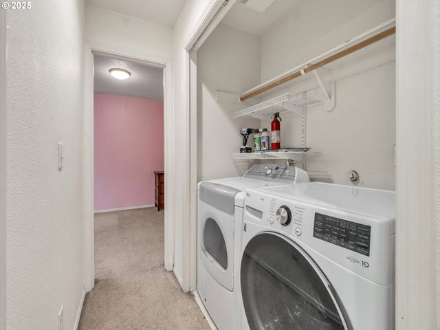 58782 EVERGREEN Loop, St Helens, OR 97051