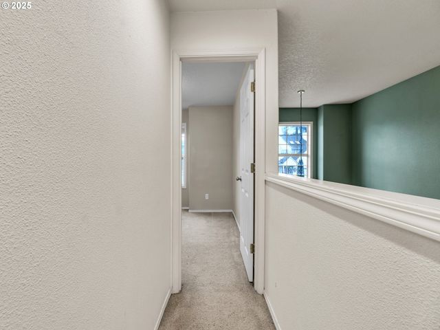 58782 EVERGREEN Loop, St Helens, OR 97051