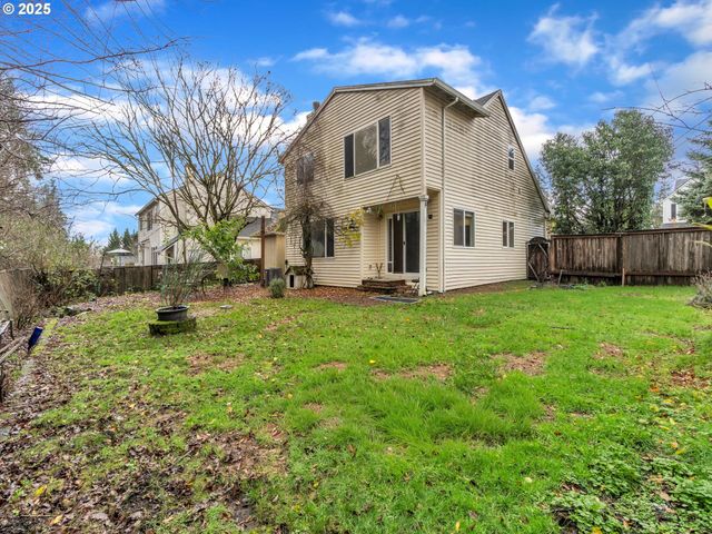 58782 EVERGREEN Loop, St Helens, OR 97051