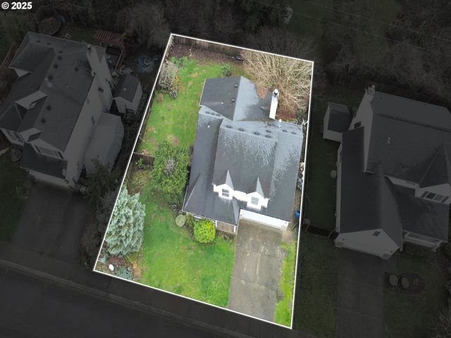 58782 EVERGREEN Loop, St Helens, OR 97051