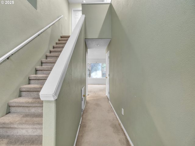 58782 EVERGREEN Loop, St Helens, OR 97051