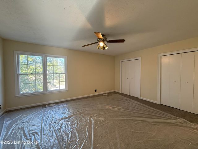 10401 Shelbyville Rd, Louisville, KY 40223