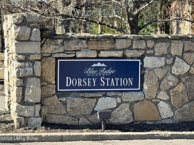 10401 Shelbyville Rd, Louisville, KY 40223