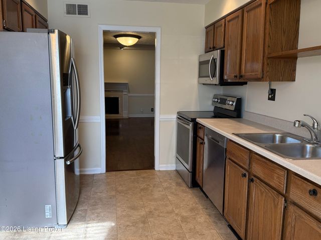 10401 Shelbyville Rd, Louisville, KY 40223