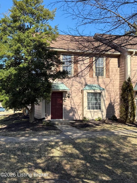 10401 Shelbyville Rd, Louisville, KY 40223