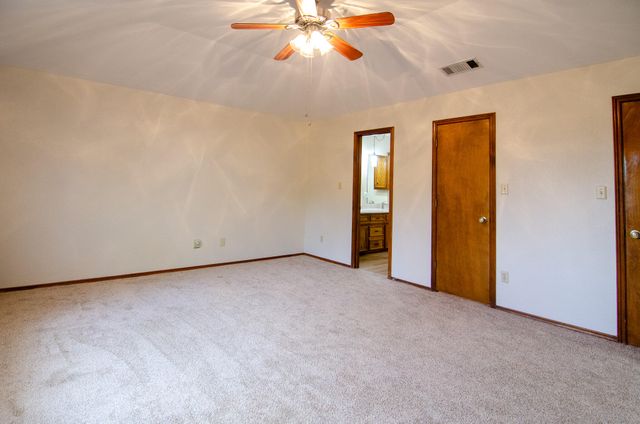 502 N Granby Avenue, Lubbock, TX 79416