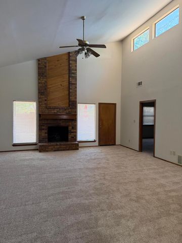 502 N Granby Avenue, Lubbock, TX 79416