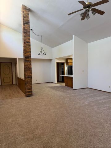 502 N Granby Avenue, Lubbock, TX 79416