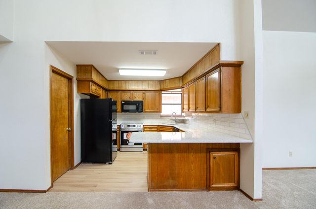 502 N Granby Avenue, Lubbock, TX 79416
