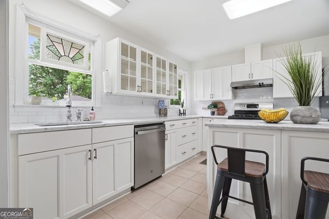 799 Larry Lane, Decatur, GA 30033
