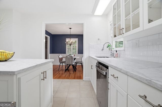 799 Larry Lane, Decatur, GA 30033