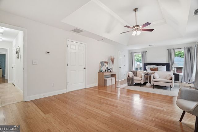799 Larry Lane, Decatur, GA 30033