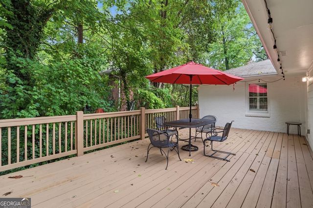 799 Larry Lane, Decatur, GA 30033