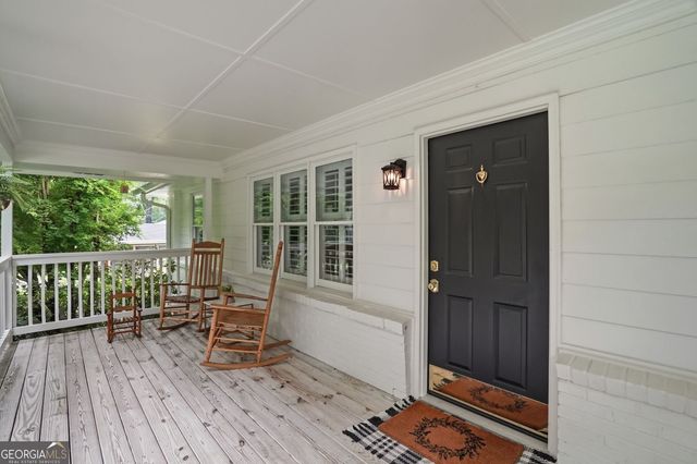 799 Larry Lane, Decatur, GA 30033