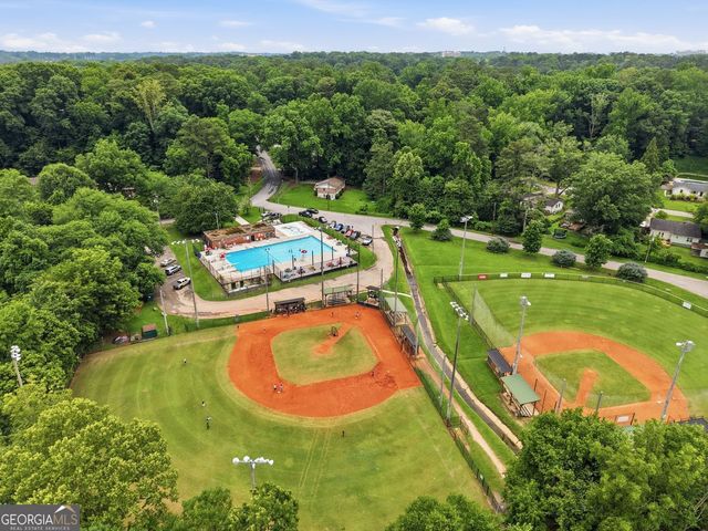 799 Larry Lane, Decatur, GA 30033