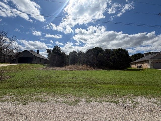 3910 Laramie Trail, Granbury, TX 76048